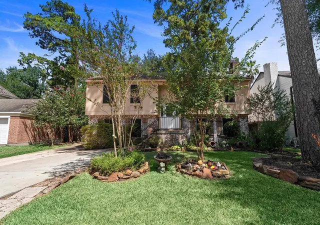 Photo 3 of Single family home for sale at 23026 Harrowby Dr, Spring, TX 77373 | MLS# 88550359 | Listing updated on 2026-09-19