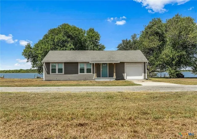 Photo 2 of Single family home for sale at 532 County Road 311, Port Lavaca, TX 77979 | MLS# 54010157 | Listing updated on 2026-08-28