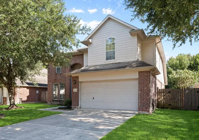 Photo 1 of Single family home for sale at 15214 Sky Brk Ln, Houston, TX 77044 | MLS# 62883409 | Listing updated on 2026-09-19
