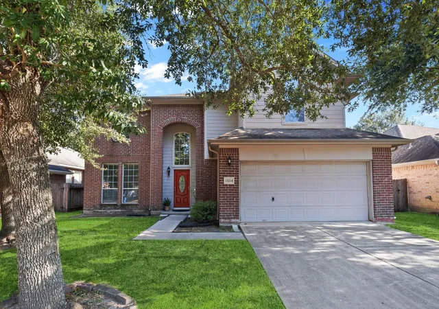 Photo 3 of Single family home for sale at 15214 Sky Brk Ln, Houston, TX 77044 | MLS# 62883409 | Listing updated on 2026-09-19