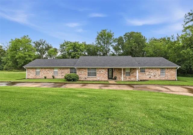 Homes for sale in Madisonville, TX | 906 Standley Rd, Madisonville, TX 77864 | MLS# 78333703