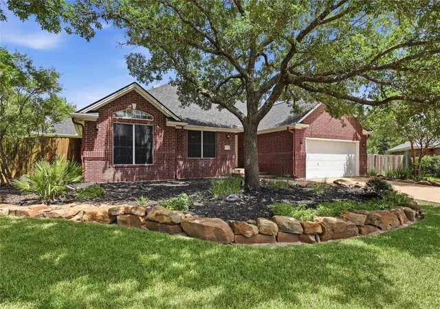 2nd image of 6204 London Cir, Bryan, TX 77802 | MLS# 73306630