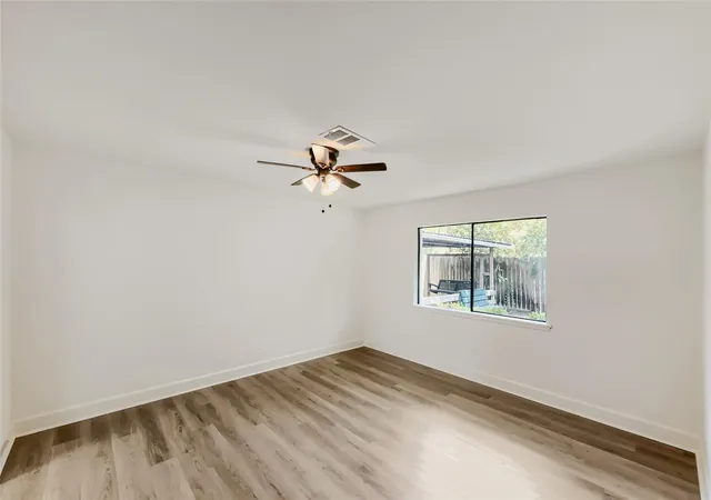 Photo 4 of Single family home for sale at 205 Morningside Dr, Friendswood, TX 77546 | MLS# 74173207 | Listing updated on 2026-09-24
