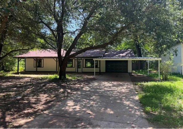 Photo 1 of Sale Pending at 110 Briarwood Dr, Shepherd, TX 77371 | MLS# 19874871 | Listing updated on 2026-09-22