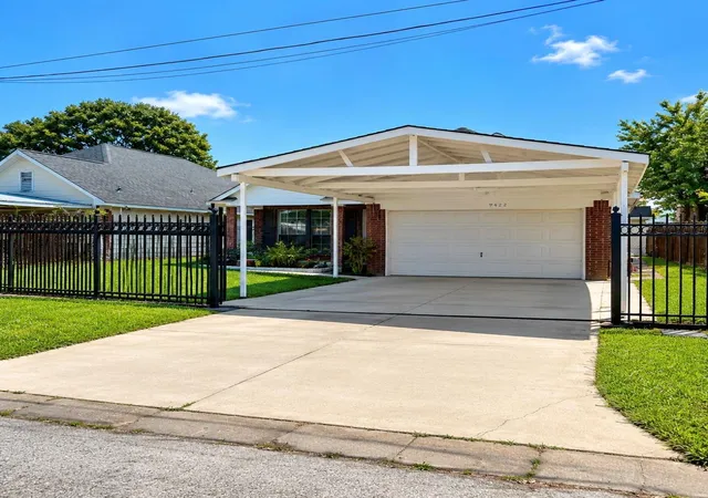 Photo 2 of Single family home for sale at 9422 Ledge St, Houston, TX 77075 | MLS# 91183948 | Listing updated on 2026-08-18
