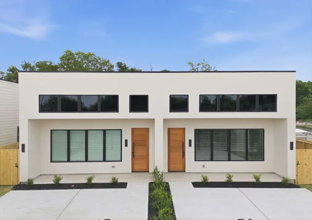 3rd image of 8203 Calhoun St, Houston, TX 77033