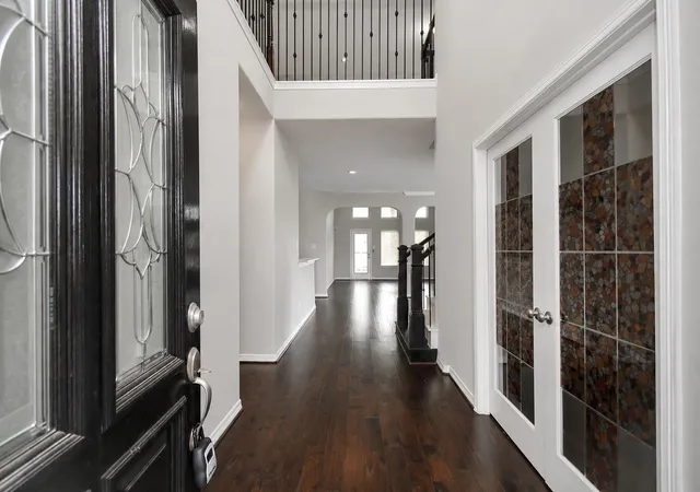 5th image of 3803 May Ridge Ln, Sugar Land, TX 77479 | MLS# 74365415