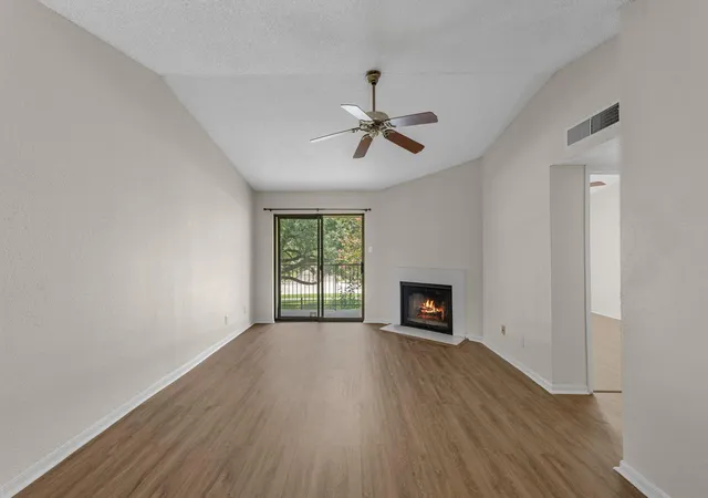 1st image of 2120 El Paseo St #2708, Houston, TX 77054 | MLS# 43774166