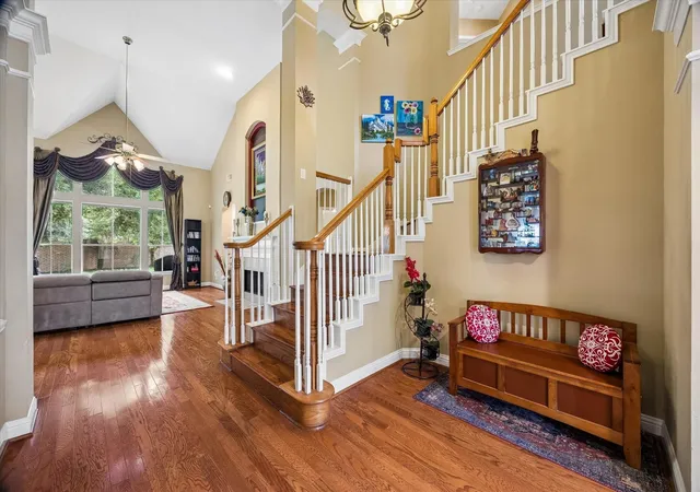 5th image of 5410 Drakeview Ct, Sugar Land, TX 77479 | MLS# 48952927