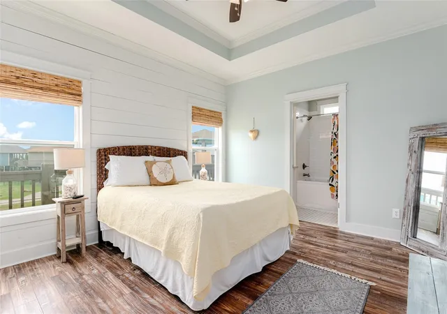 3rd image of 977 Clara St, Port Bolivar, TX 77650 | MLS# 55167984