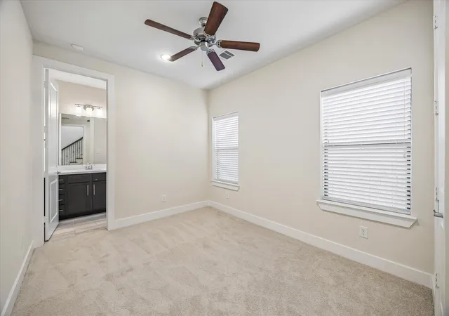 Photo 3 of Single family home for sale at 1029 Green Kensington Dr, Houston, TX 77008 | MLS# 21220084 | Listing updated on 2026-09-20