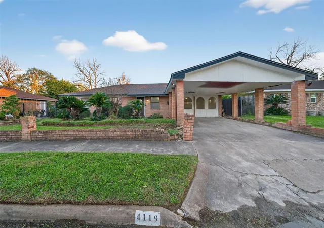 Photo 3 of Single family home for sale at 4119 Ebbtide Dr, Houston, TX 77045 | MLS# 52826258 | Listing updated on 2026-09-14