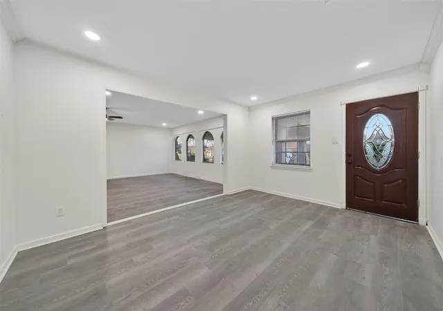 Photo 4 of Single family home for sale at 4119 Ebbtide Dr, Houston, TX 77045 | MLS# 52826258 | Listing updated on 2026-09-14