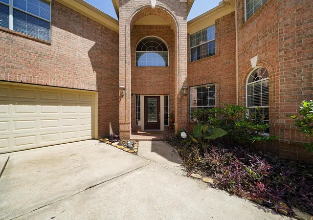 Photo 3 of Single family home for sale at 4438 Eden Point Ln, Katy, TX 77494 | MLS# 55543654 | Listing updated on 2026-08-20