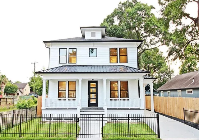 2nd image of 1102 Usener St, Houston, TX 77009 | MLS# 55406778