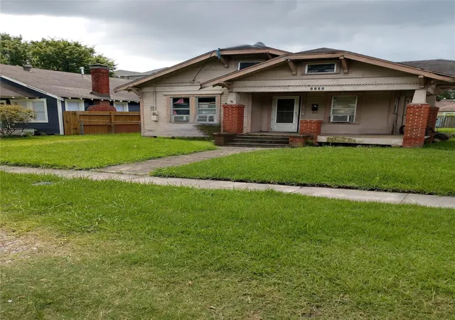 3rd image of 1102 Usener St, Houston, TX 77009 | MLS# 55406778