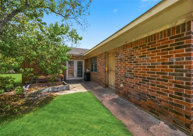 18th image of 5015 Bricker St, Houston, TX 77033 | MLS# 12375535