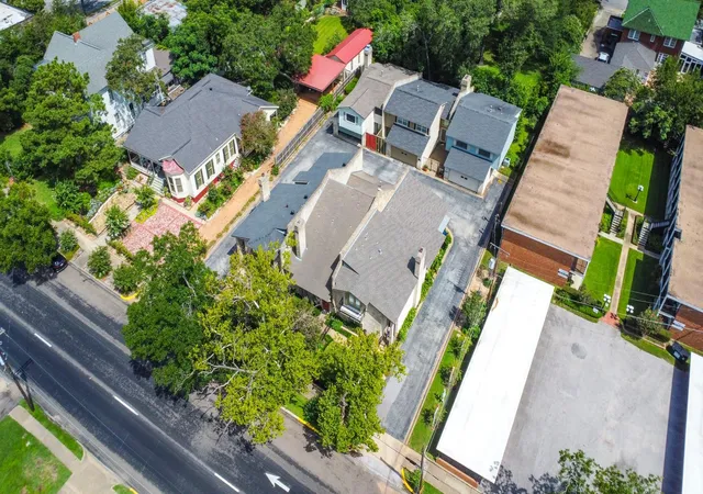 15th image of 325 E Main St St, Brenham, TX 77833 | MLS# 26618120