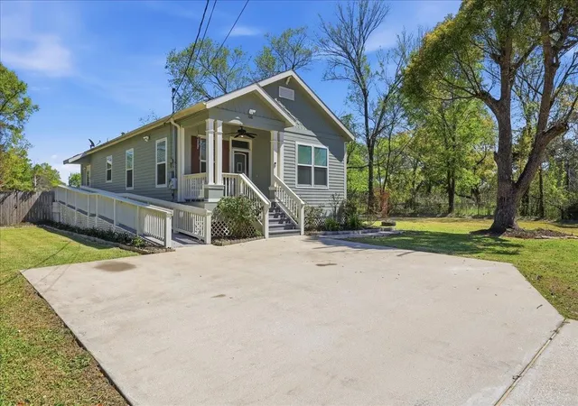 Homes for sale in Orange, TX | 1110 N 5th St, Orange, TX 77630 | MLS# 51693297