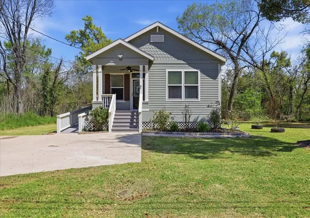 Homes for sale in Orange, TX | 1110 N 5Th St, Orange, TX 77630 | MLS# 51693297