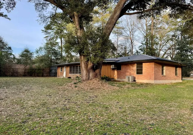 Homes for sale in Woodville, TX | 370 Johnson St, Woodville, TX 75979 | MLS# 93162915