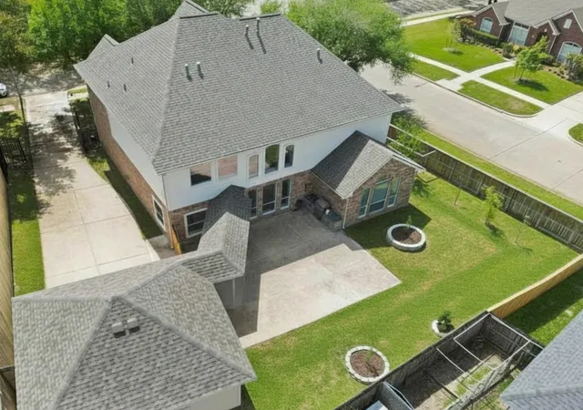 Photo 29 of Single family home for sale at 2903 Weatherford Ct, Pearland, TX 77584 | MLS# 9446939 | Listing updated on 2026-07-25