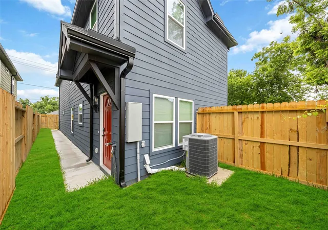 29th image of 7946 Fields St #A/B, Houston, TX 77028 | MLS# 49094652