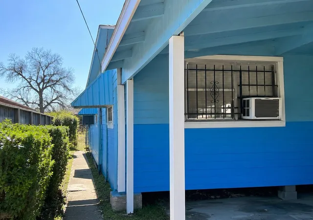 Photo 3 of Single family home for sale at 809 Booker Washington Ave, Port Arthur, TX 77640 | MLS# 84048563 | Listing updated on 2026-09-11