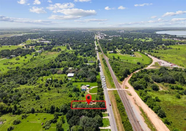 13th image of 3345 Fm 102, Eagle Lake, TX 77434 | MLS# 38256335
