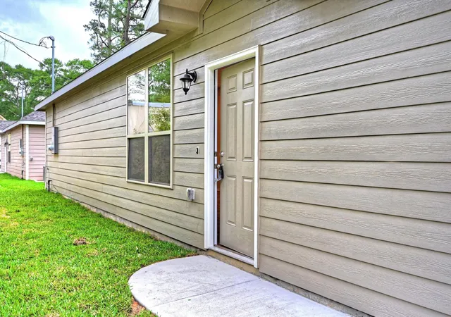 Photo 3 of Single family home for sale at 11724 White Cedar St, Willis, TX 77318 | MLS# 83399256 | Listing updated on 2026-07-04