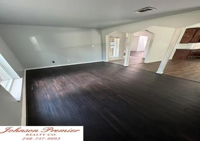 Photo 4 of Single family home for sale at 14706 Mystic Bend Dr, Cypress, TX 77429 | MLS# 76432907 | Listing updated on 2026-08-31