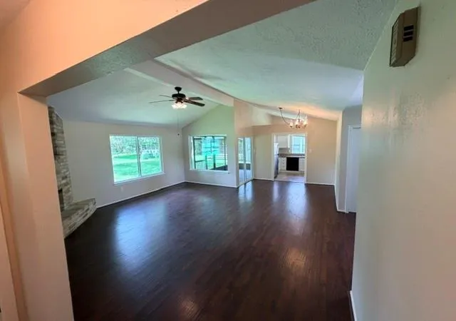 2nd image of 3307 S Peach Hollow Cir, Pearland, TX 77584 | MLS# 41749496