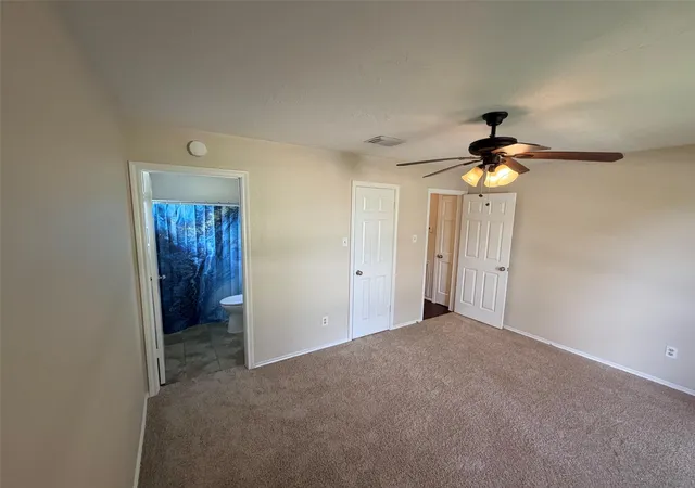 Photo 3 of Single family home for sale at 3307 S Peach Holw Cir, Pearland, TX 77584 | MLS# 41749496 | Listing updated on 2026-09-03