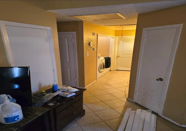 Photo 3 of Single family home for sale at 7505 Tierra Verde Dr, Houston, TX 77083 | MLS# 63110267 | Listing updated on 2026-08-27