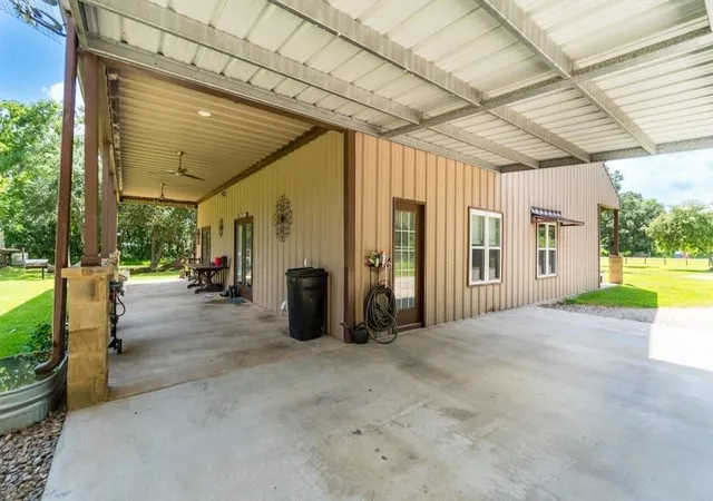 Homes for sale in Sweeny, TX | 6470 County Road 3, Sweeny, TX 77480 | MLS# 14103902