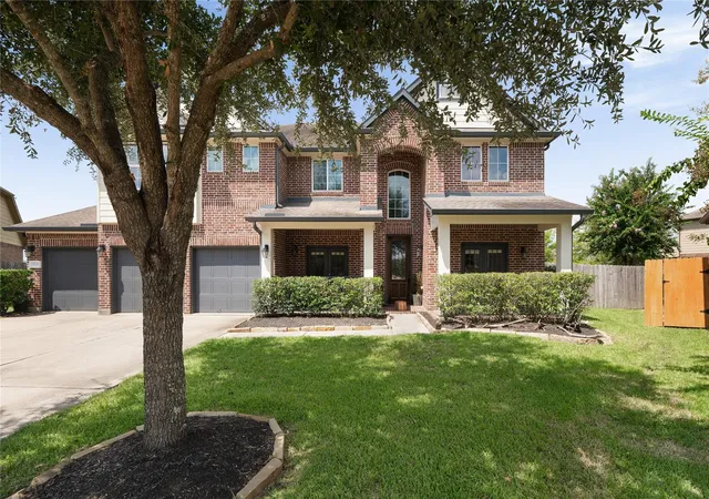 2nd image of 30109 Canton Farms Ct, Brookshire, TX 77423 | MLS# 11611325