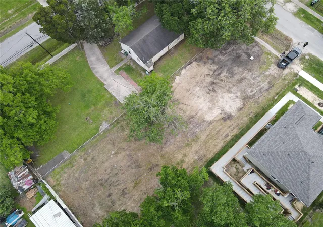 1st image of 4804 Hoffman St, Houston, TX 77026 | MLS# 35063861