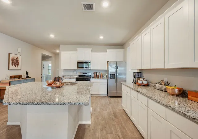 4th image of 8026 Front Nine Ln, Navasota, TX 77868 | MLS# 16920604