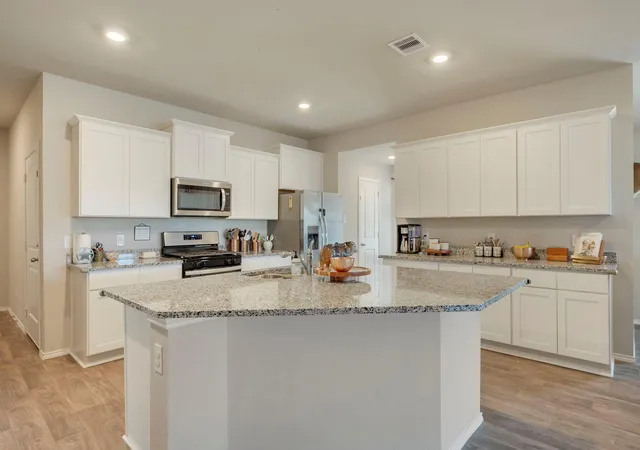 5th image of 8026 Front Nine Ln, Navasota, TX 77868 | MLS# 16920604