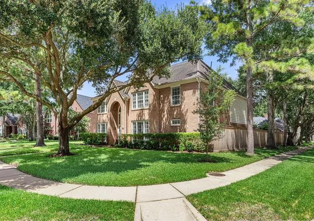 2nd image of 1911 Hartglen Cir, Katy, TX 77450 | MLS# 91309754