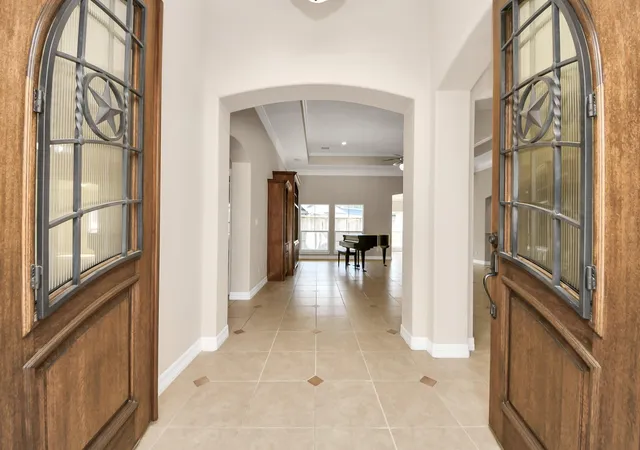 Photo 4 of Single family home for sale at 1103 Wakefield Dr, Houston, TX 77018 | MLS# 79840742 | Listing updated on 2026-09-19