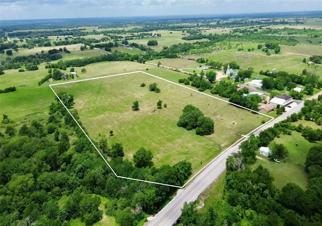 2nd image of 1578 Fm 109, New Ulm, TX 78950 | MLS# 30617017