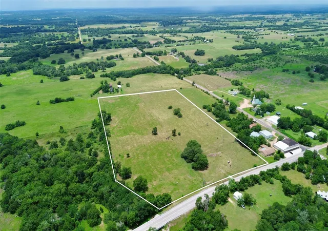 4th image of 1578 Fm 109, New Ulm, TX 78950 | MLS# 30617017
