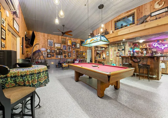 Photo 3 of Single family home for sale at 203 Chipmunk Trl, Shepherd, TX 77371 | MLS# 65526649 | Listing updated on 2026-08-27