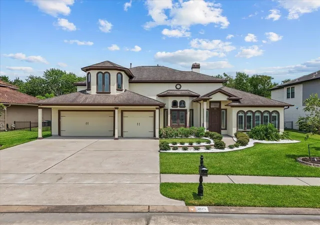 2nd image of 205 Del Monte Dr, Friendswood, TX 77546 | MLS# 15012060