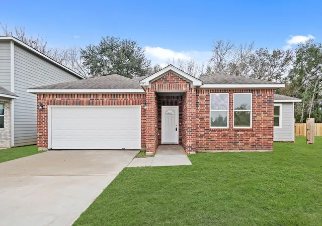 Photo 1 of Single family home for sale at 4947 Leamathew St, Houston, TX 77045 | MLS# 61956479 | Listing updated on 2026-05-28