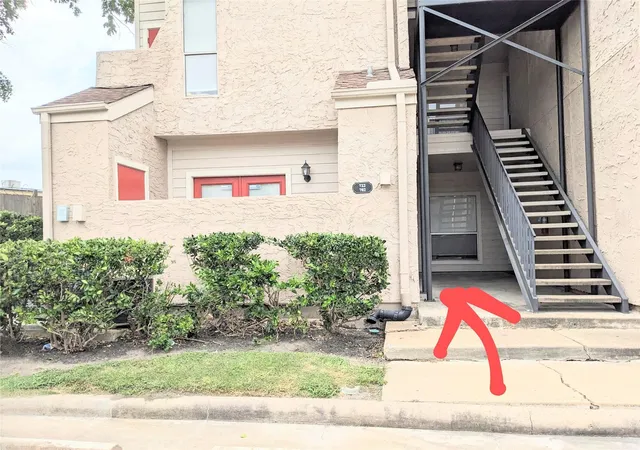 Homes for sale in Houston, TX | 10855 Meadowglen Lane, Houston, TX 77042 | Houzeo