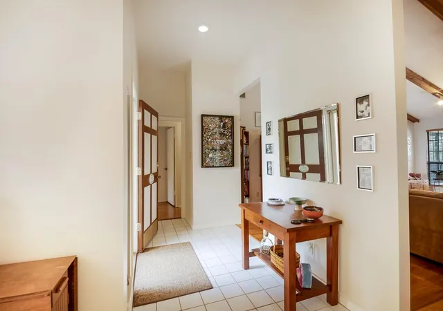 5th image of 1401 Avenue O #H, Huntsville, TX 77340 | MLS# 52209012