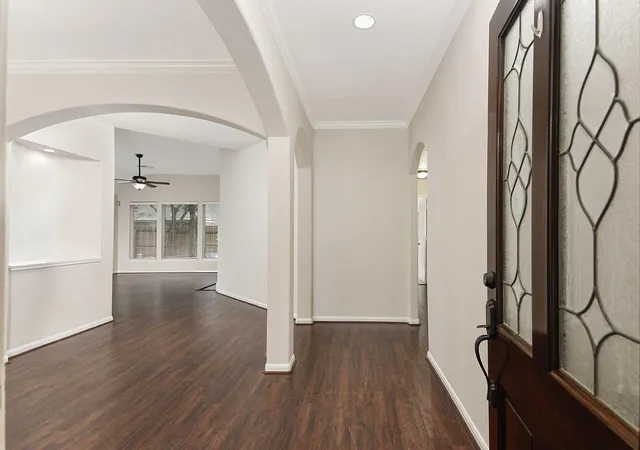 Homes for sale in The Woodlands, TX | 23 Lamps Glow Pl, The Woodlands, TX 77382 | MLS# 86104794