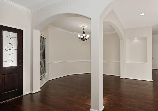 Homes for sale in The Woodlands, TX | 23 Lamps Glow Pl, The Woodlands, TX 77382 | MLS# 86104794